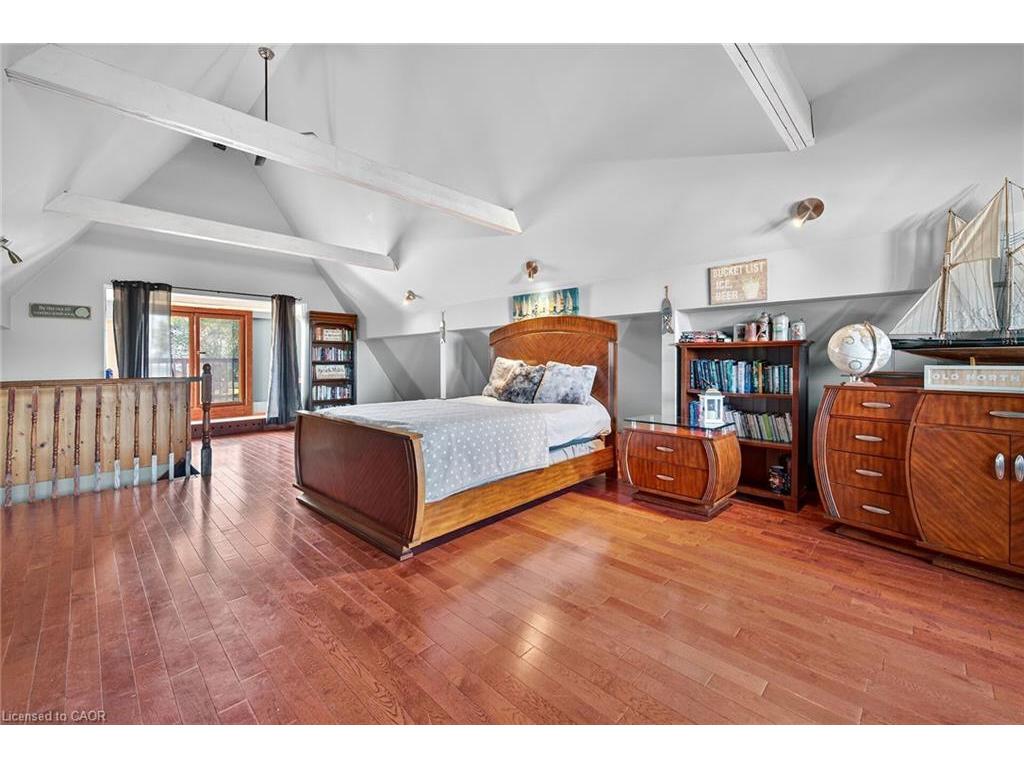 









10


Kimber

Road,
Lowbanks,




ON
N0A 1K0

