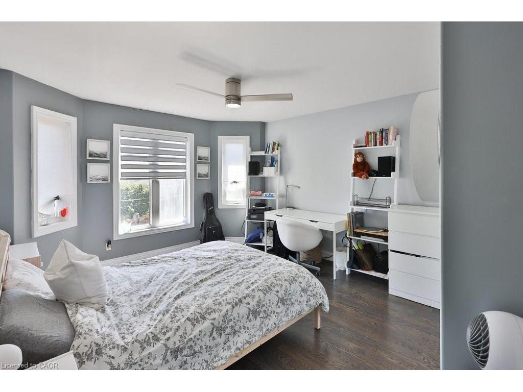 









880


6th

Street,
Mississauga,




ON
L5E 1N6

