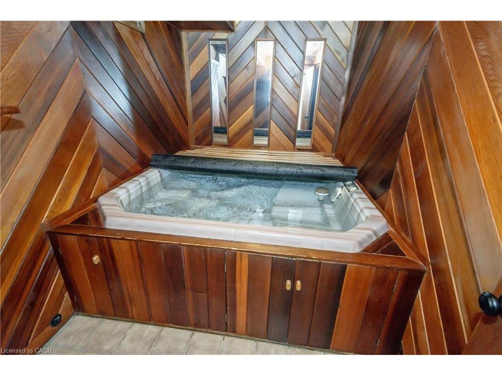 









236


Ironwood

Road,
Guelph,




ON
N1G 3G1

