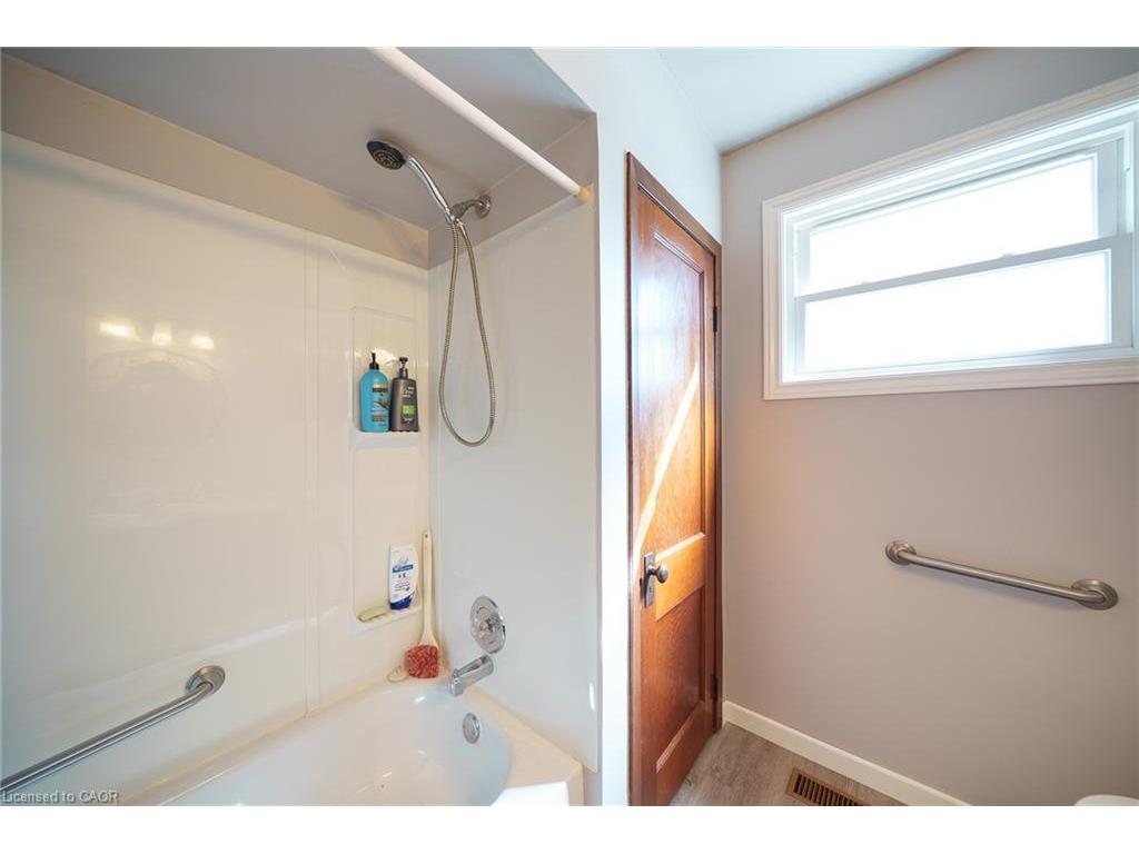 









8


Queen

Street,
Langton,




ON
N0E 1G0

