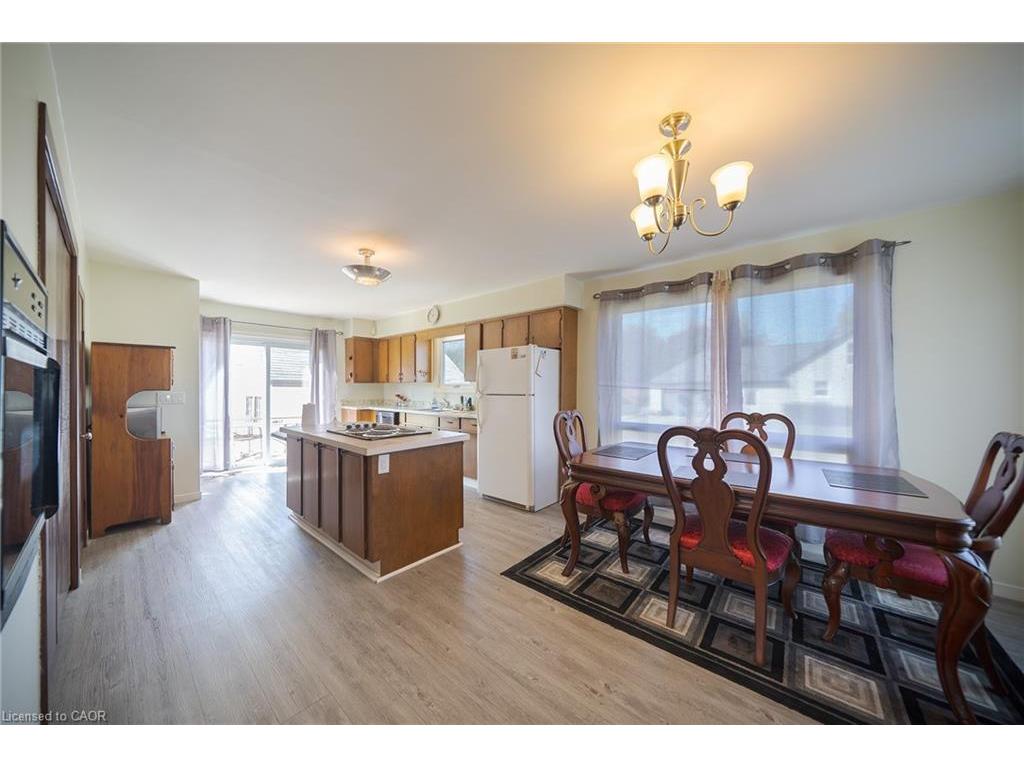 









8


Queen

Street,
Langton,




ON
N0E 1G0

