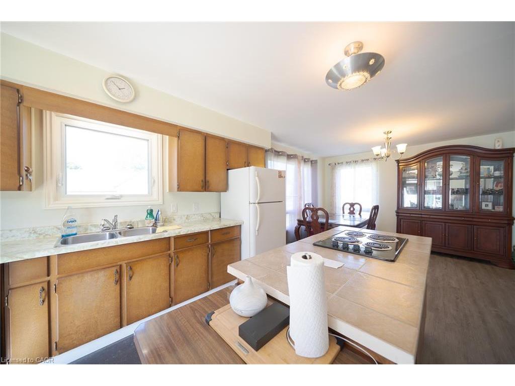 









8


Queen

Street,
Langton,




ON
N0E 1G0

