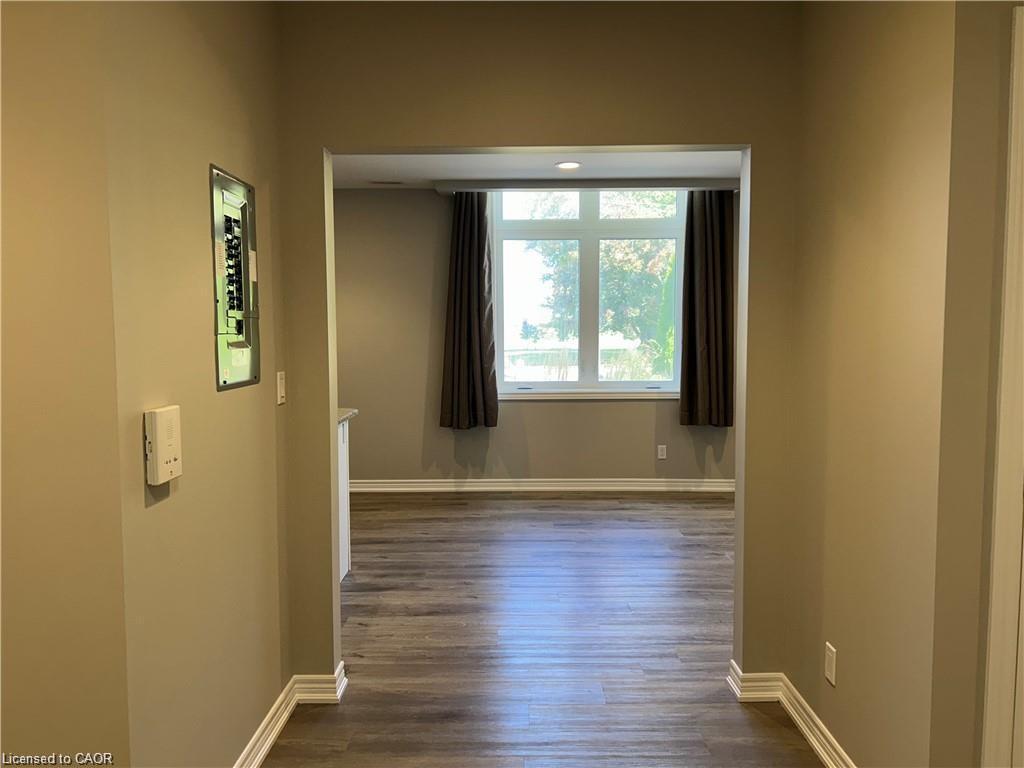 









992


Windham Centre

Road, 7,
Windham Centre,




ON
N0E 2A0

