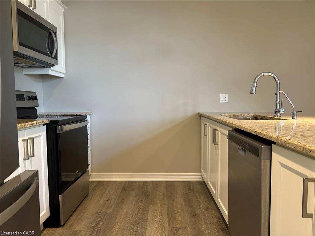 









992


Windham Centre

Road, 7,
Windham Centre,




ON
N0E 2A0

