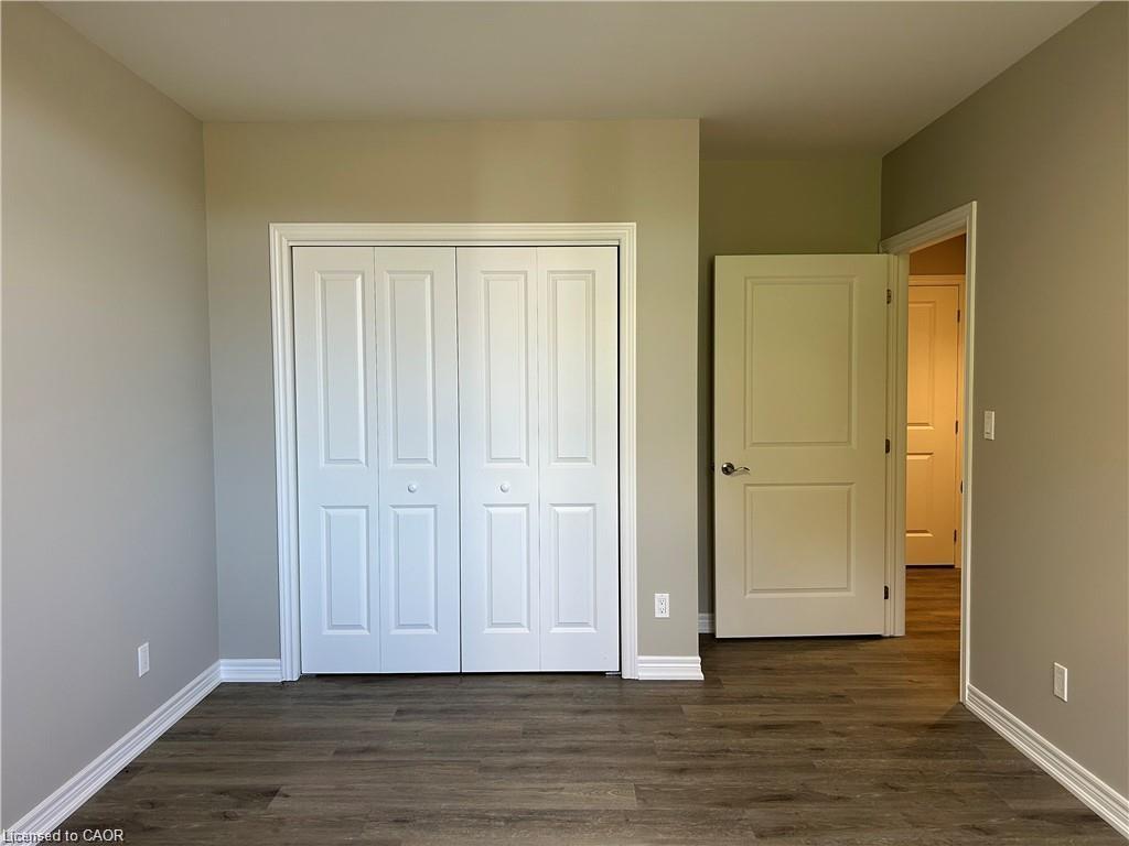 









992


Windham Centre

Road, 7,
Windham Centre,




ON
N0E 2A0

