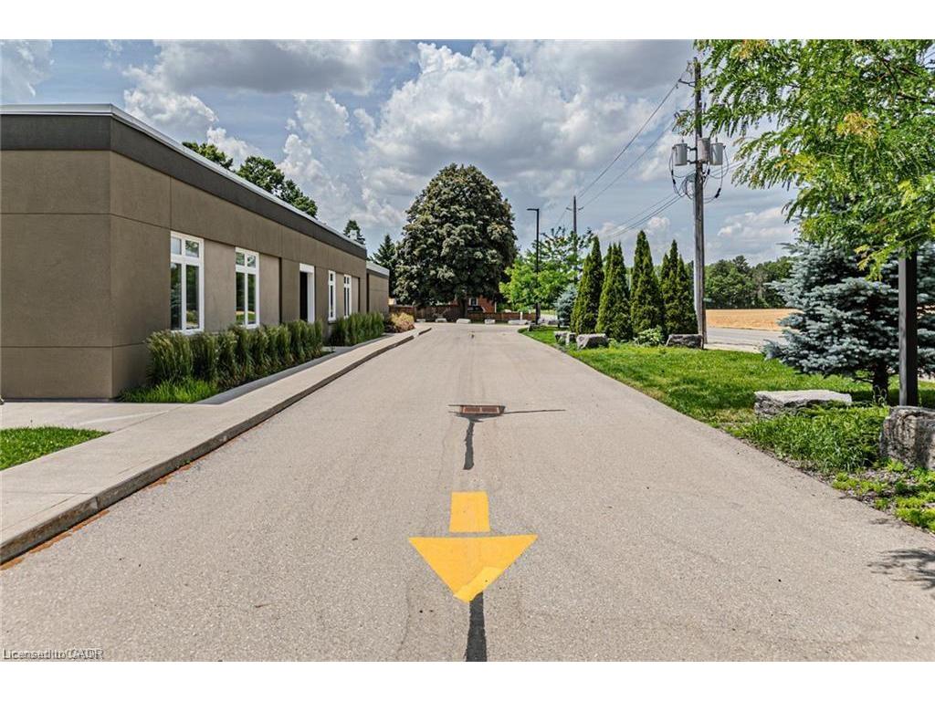 









992


Windham Centre

Road, 7,
Windham Centre,




ON
N0E 2A0

