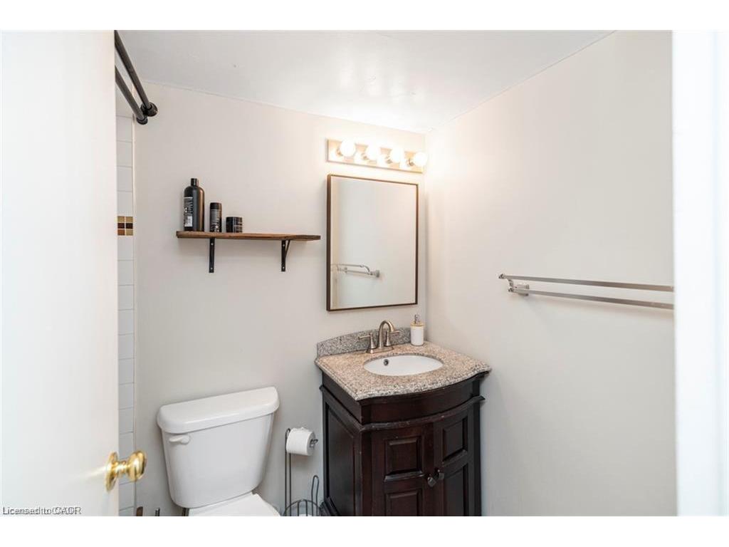 









15


Albright

Road, 603,
Hamilton,




ON
L8K 5J2

