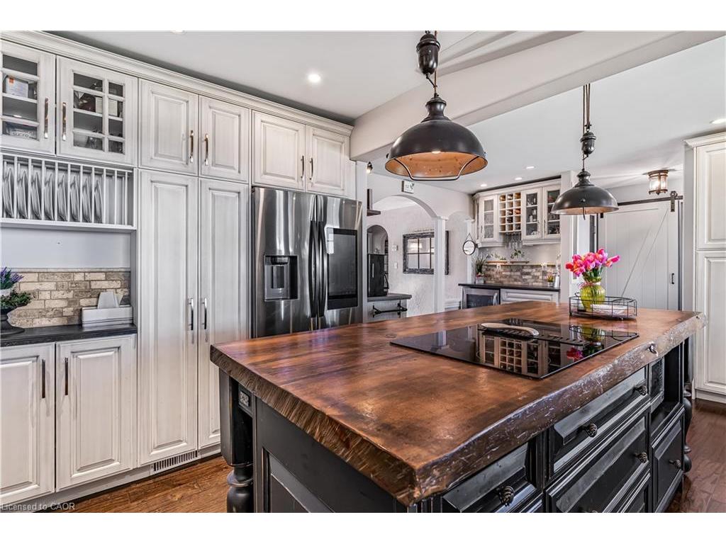 









4591


Twenty First

Street,
Lincoln,




ON
L0R 2E0

