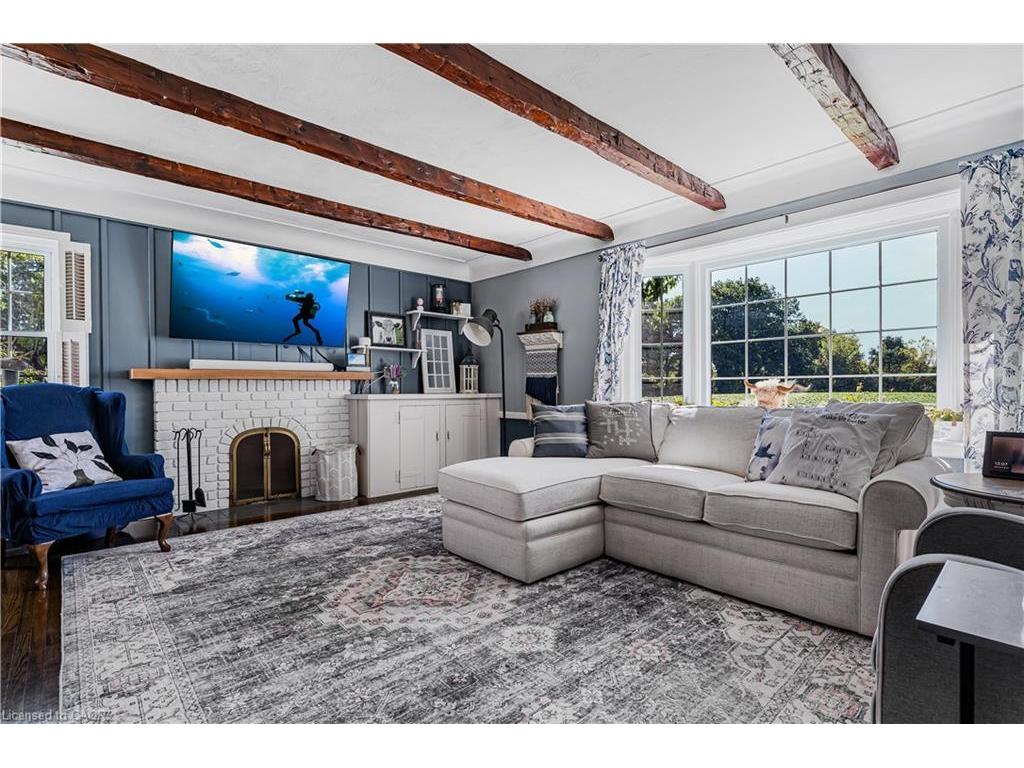 









4591


Twenty First

Street,
Lincoln,




ON
L0R 2E0

