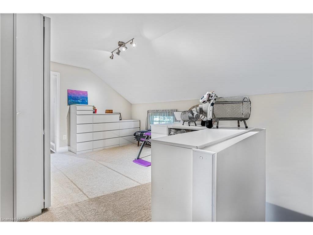 









4591


Twenty First

Street,
Lincoln,




ON
L0R 2E0

