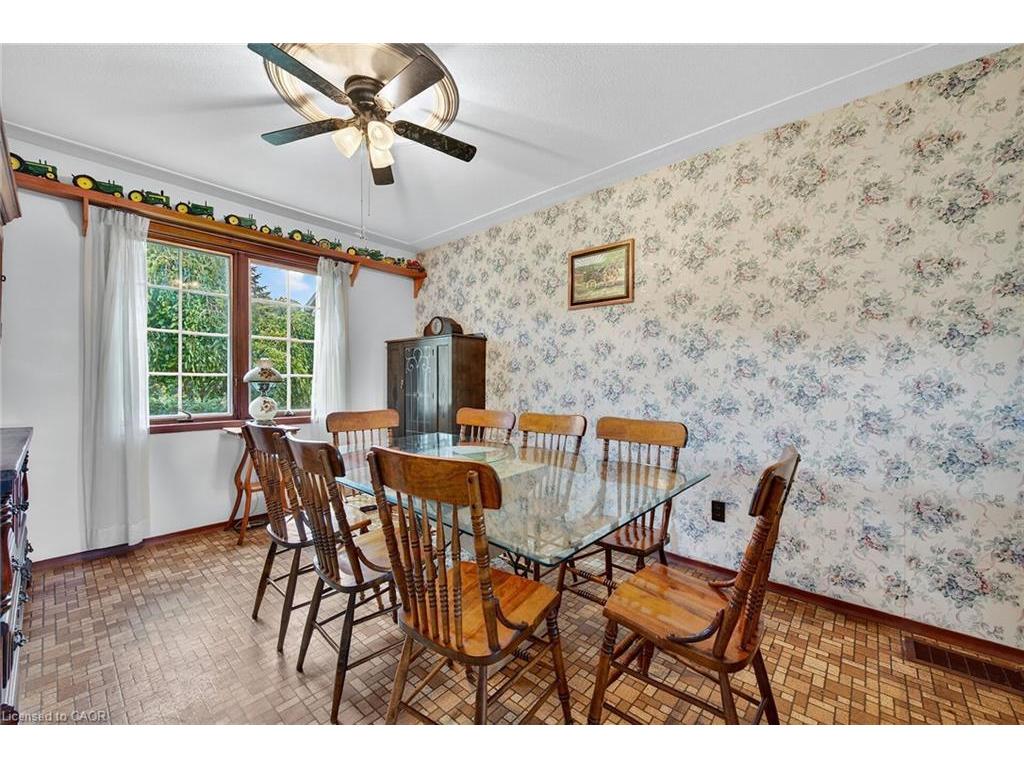 









162


Young

Road,
Dunnville,




ON
N1A 2W7

