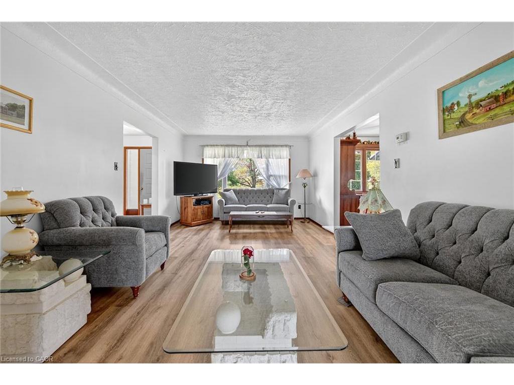 









162


Young

Road,
Dunnville,




ON
N1A 2W7

