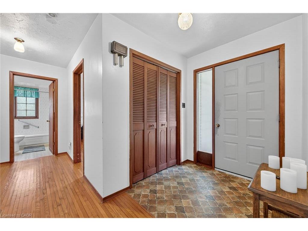 









162


Young

Road,
Dunnville,




ON
N1A 2W7

