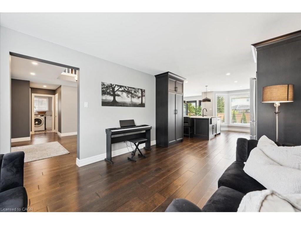 









9


Kortright

Road East,
Guelph,




ON
N1G 4C8

