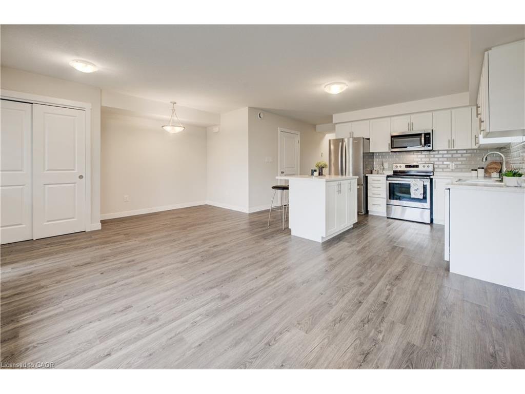 









160


Rochefort

Street, C-18,
Kitchener,




ON
N2R 0P5

