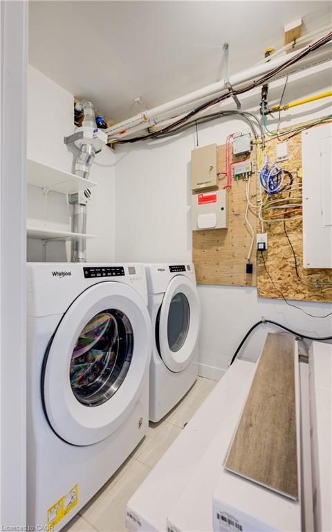 









160


Rochefort

Street, C-18,
Kitchener,




ON
N2R 0P5

