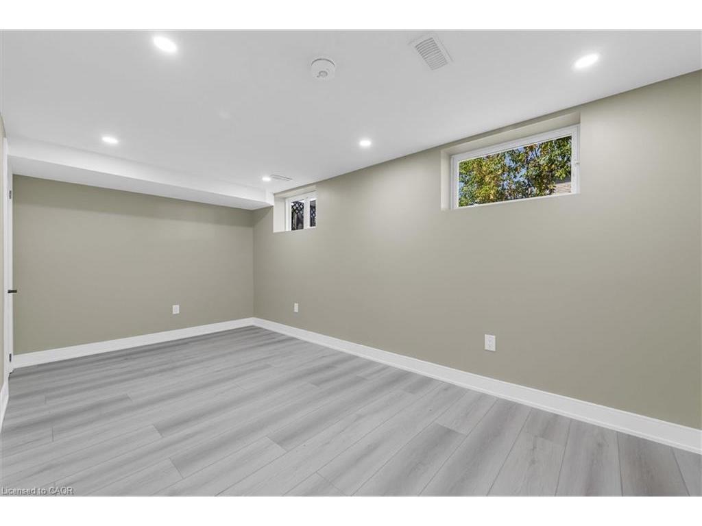 









1965


Brampton

Street,
Hamilton,




ON
L8H 3S6

