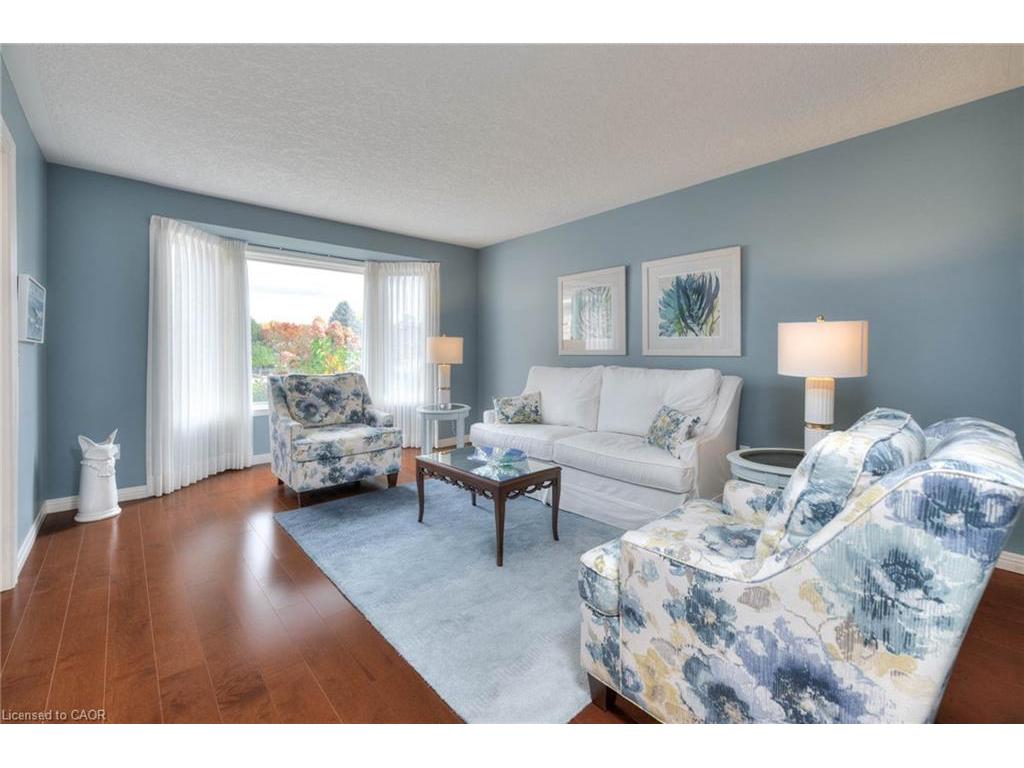 









7


Maue

Court, 148,
Baden,




ON
N3A 3P2

