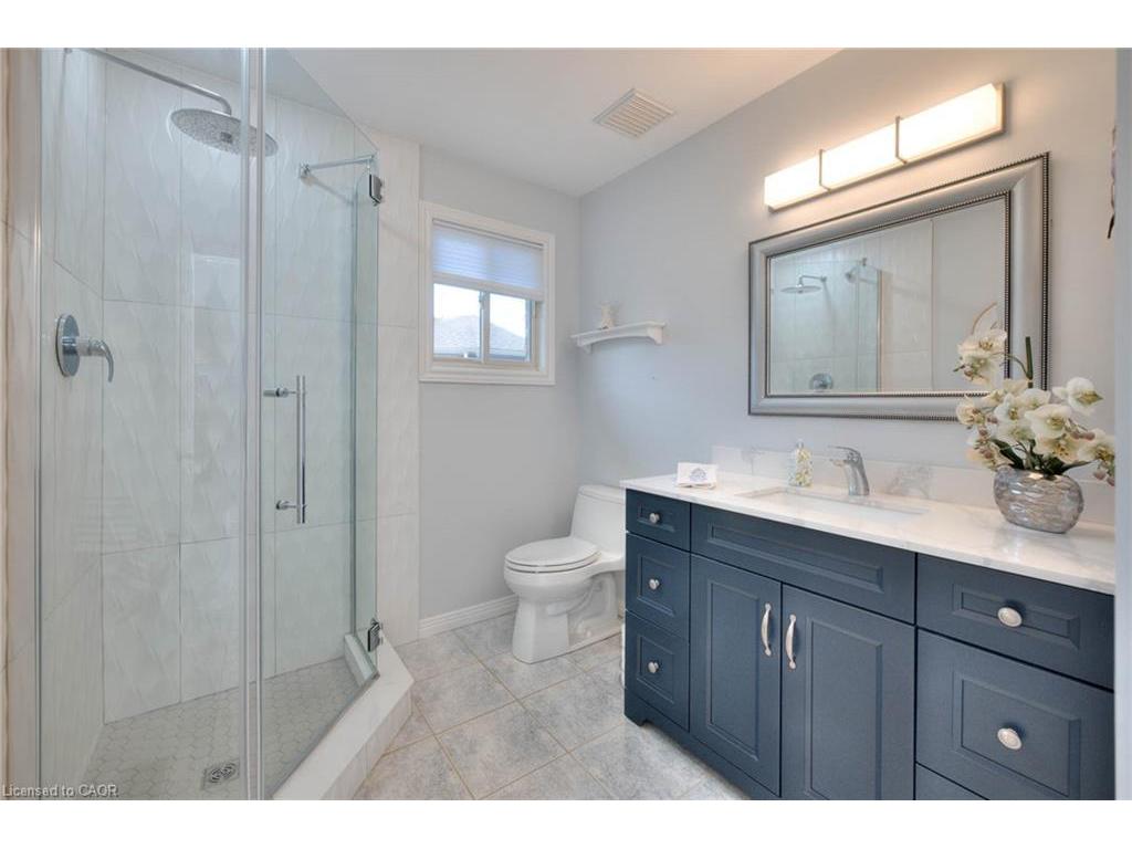 









7


Maue

Court, 148,
Baden,




ON
N3A 3P2

