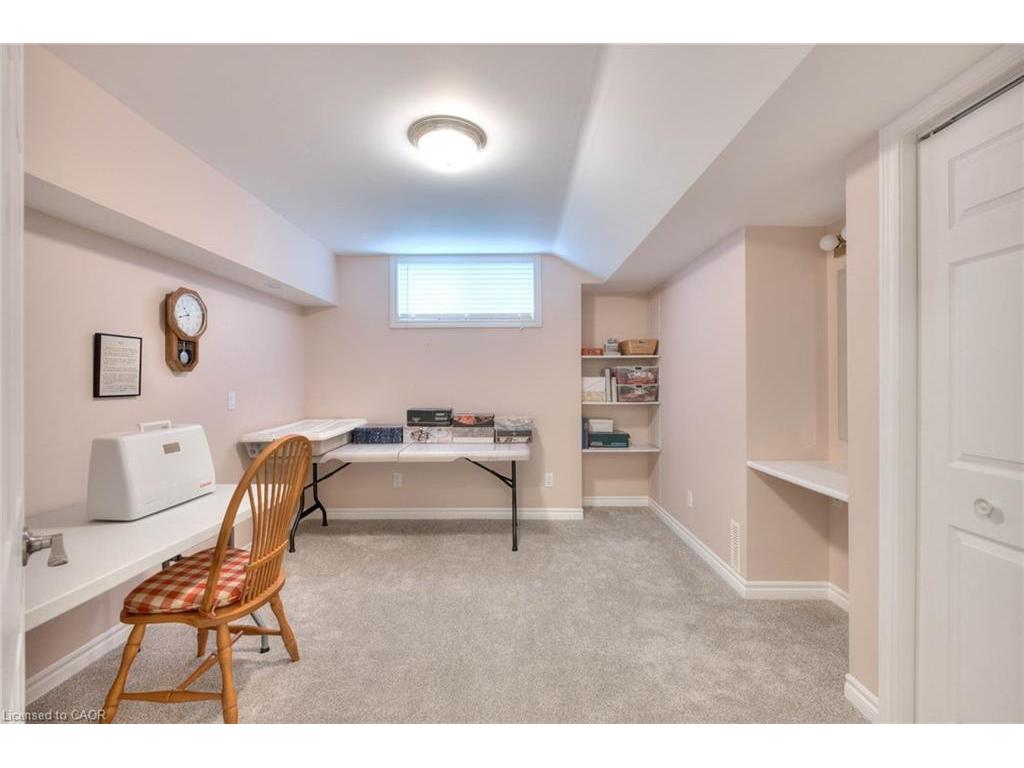 









7


Maue

Court, 148,
Baden,




ON
N3A 3P2

