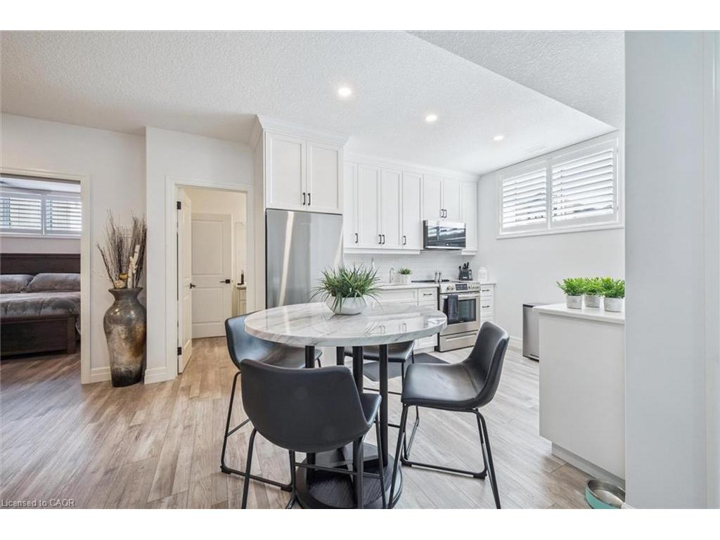 









164


Woodberry

Crescent,
Elmira,




ON
N3B 0E5


