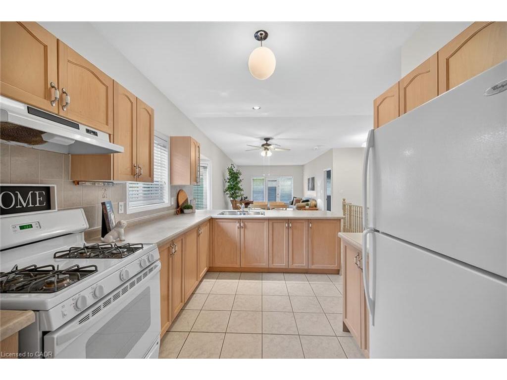 









213


Nash

Road South, 33,
Hamilton,




ON
L8K 6S2

