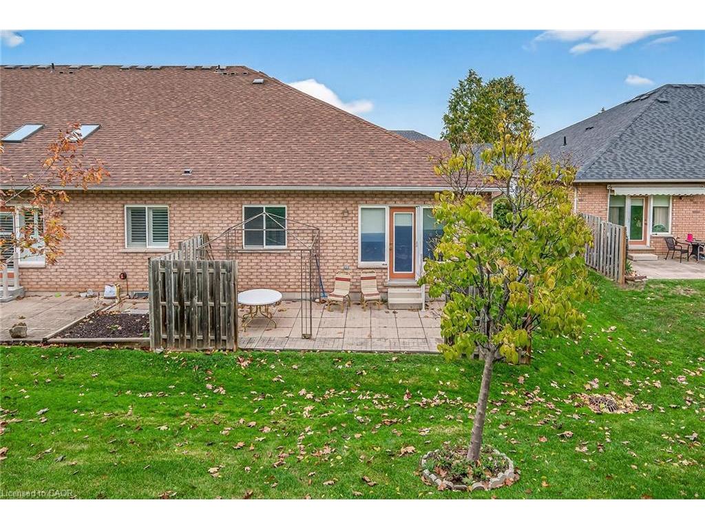 









213


Nash

Road South, 33,
Hamilton,




ON
L8K 6S2

