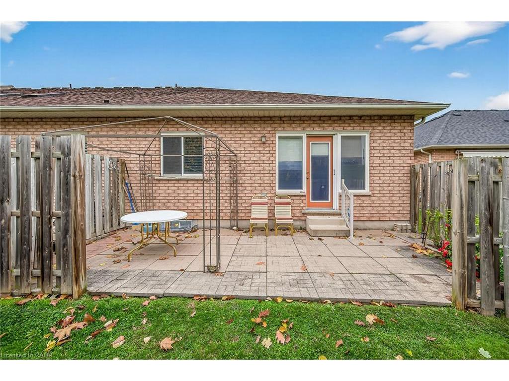 









213


Nash

Road South, 33,
Hamilton,




ON
L8K 6S2

