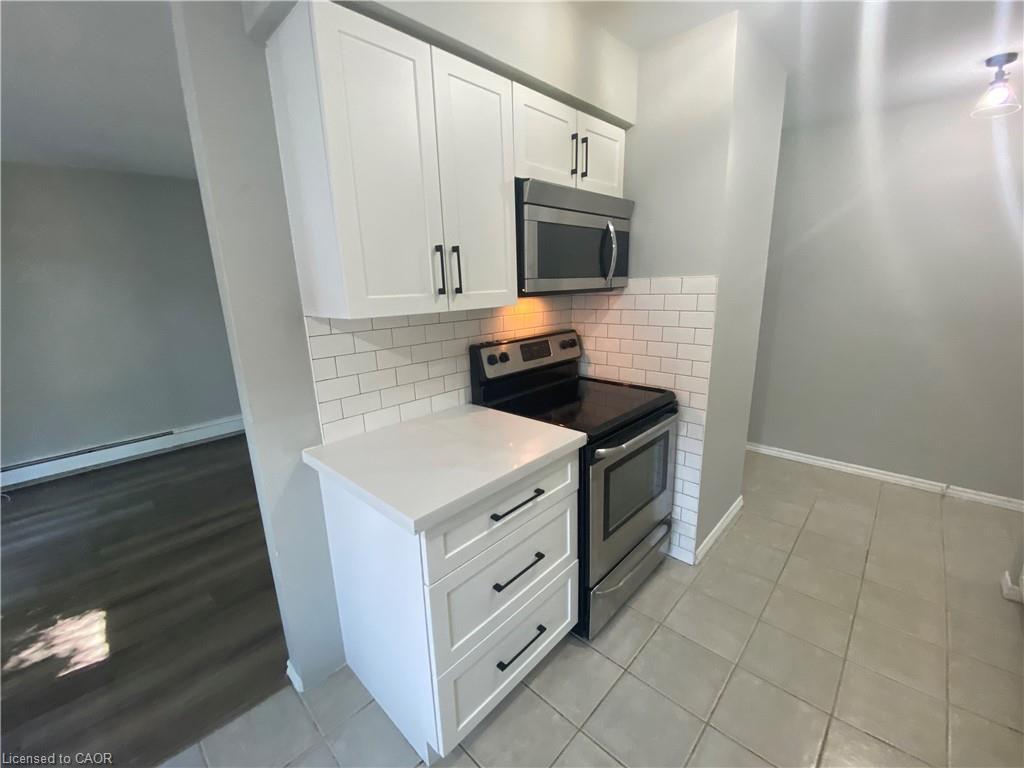 









163


Chandler

Drive, 15,
Kitchener,




ON
N2E 1H1

