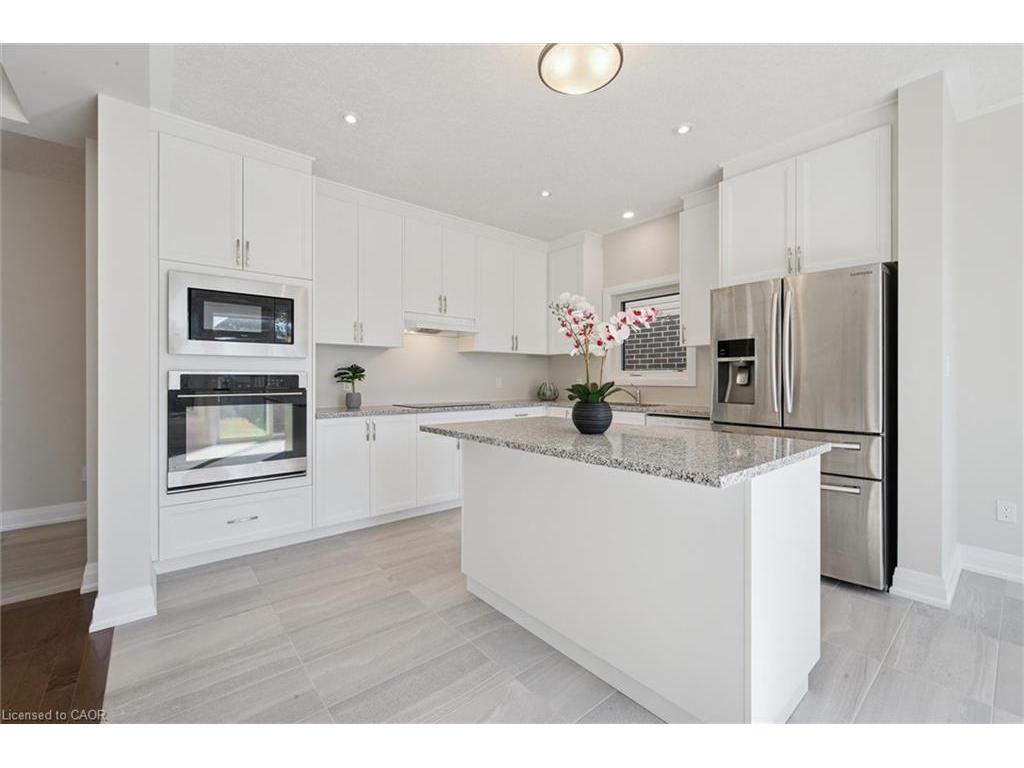 









916


Valencia

Court,
Kitchener,




ON
N2R 0R5

