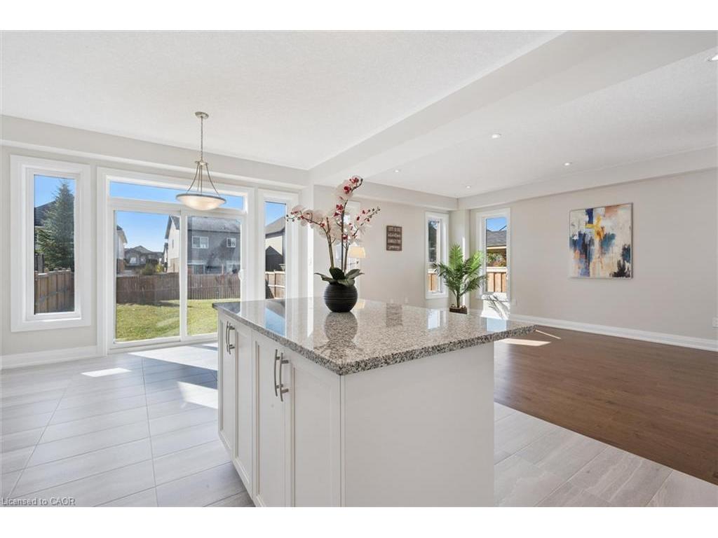 









916


Valencia

Court,
Kitchener,




ON
N2R 0R5

