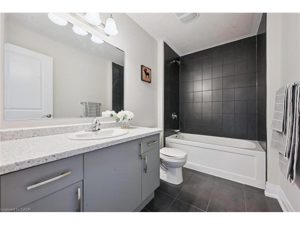 









916


Valencia

Court,
Kitchener,




ON
N2R 0R5

