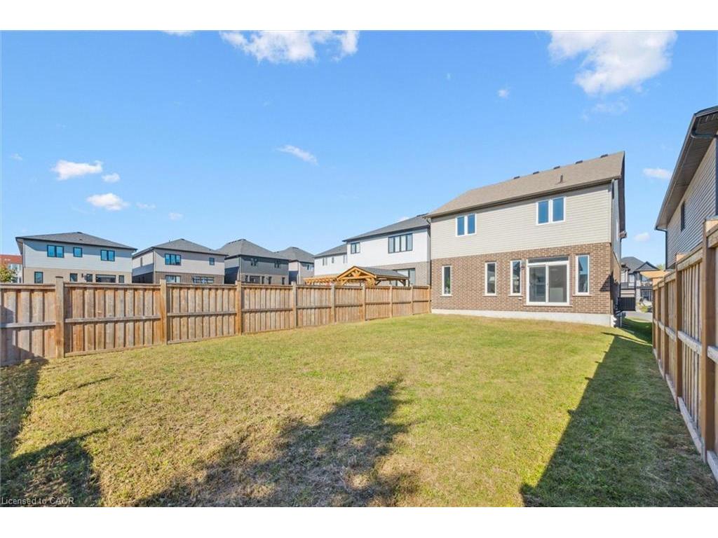 









916


Valencia

Court,
Kitchener,




ON
N2R 0R5

