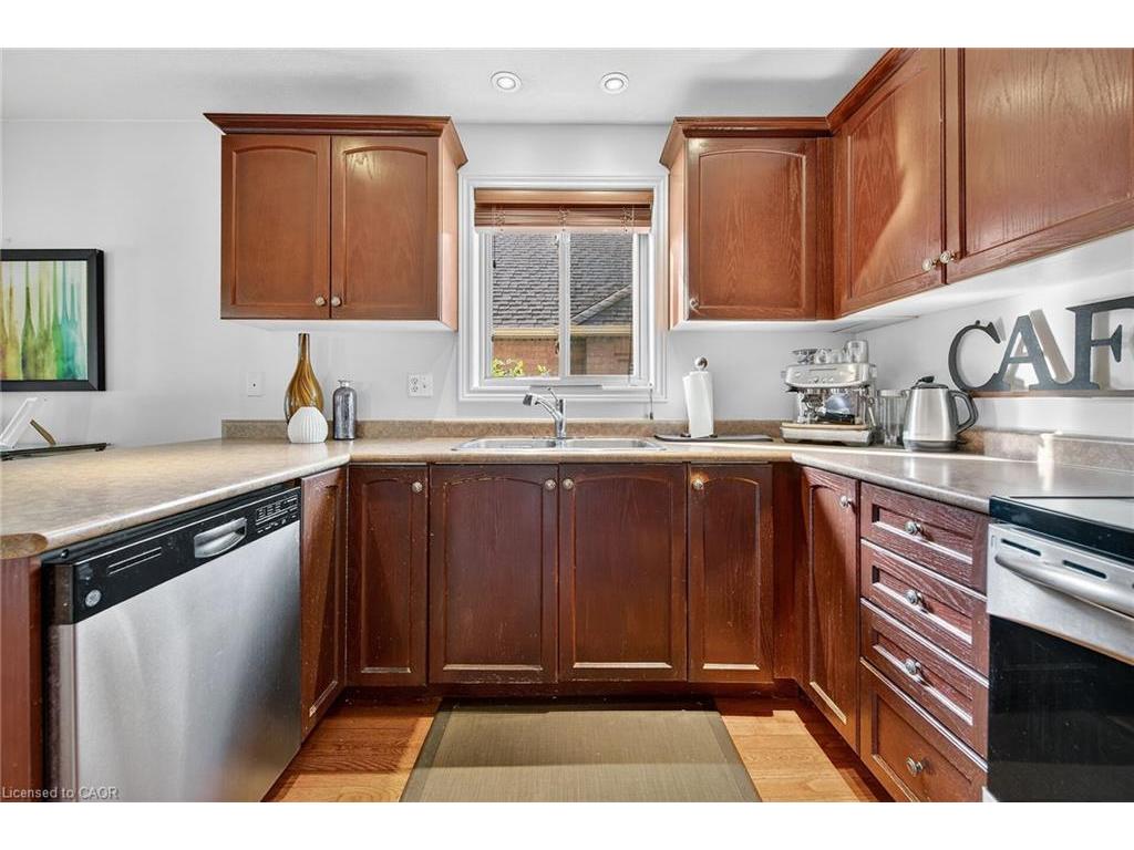 









133


Eringate

Drive,
Stoney Creek,




ON
L8J 3Y8

