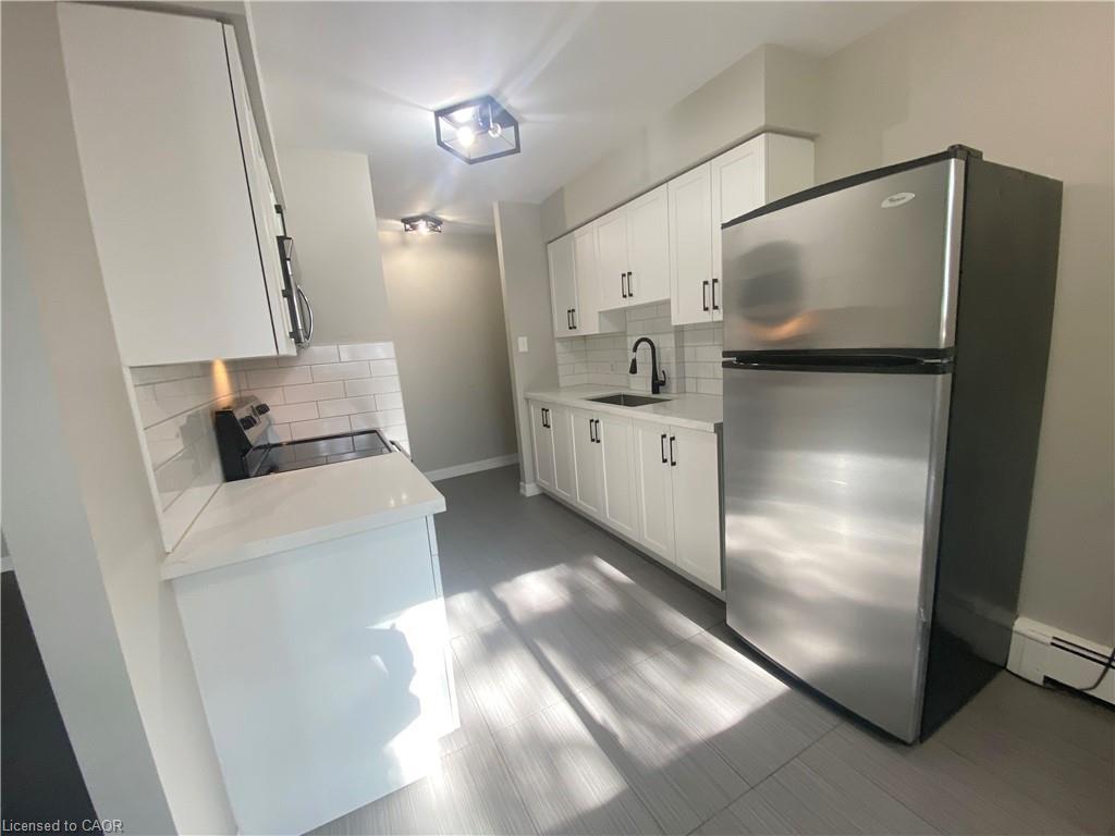 









163


Chandler

Drive, 12,
Kitchener,




ON
N2E 1H1

