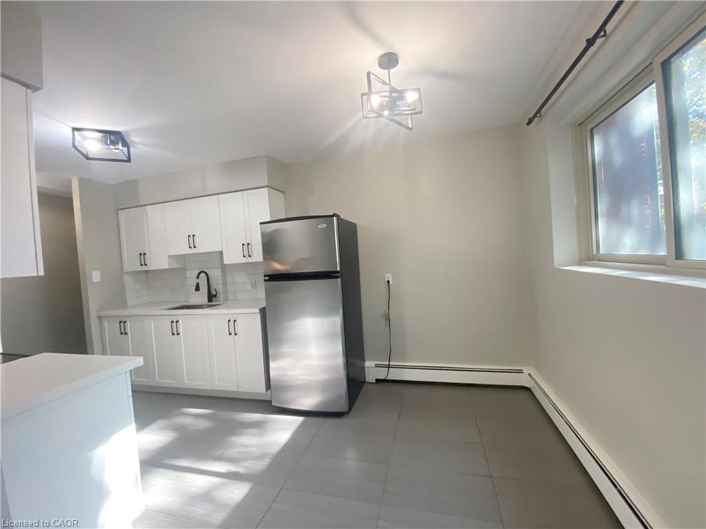 









163


Chandler

Drive, 12,
Kitchener,




ON
N2E 1H1

