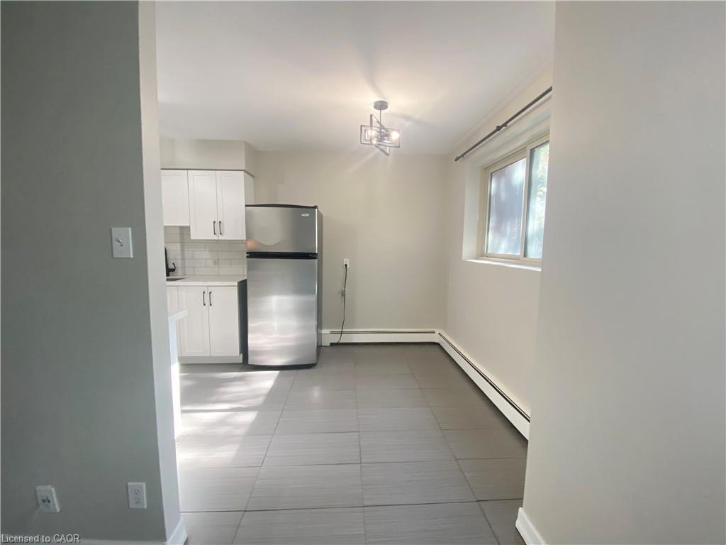 









163


Chandler

Drive, 12,
Kitchener,




ON
N2E 1H1

