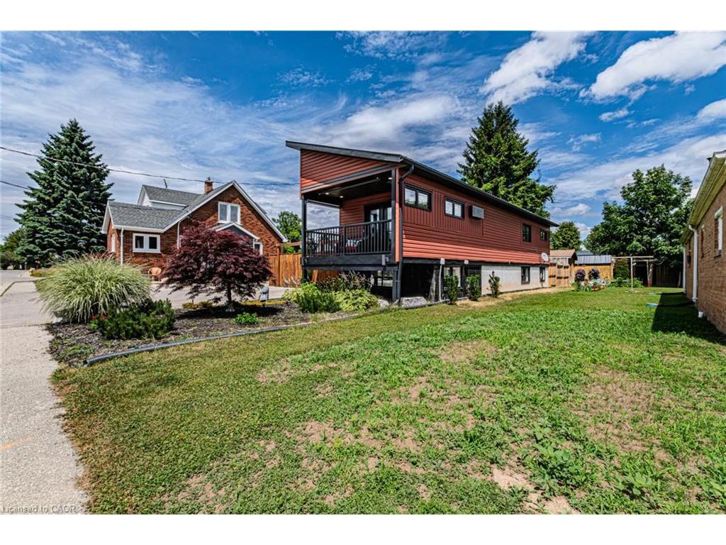 









2017


Erie

Street,
Port Dover,




ON
N0A 1N7

