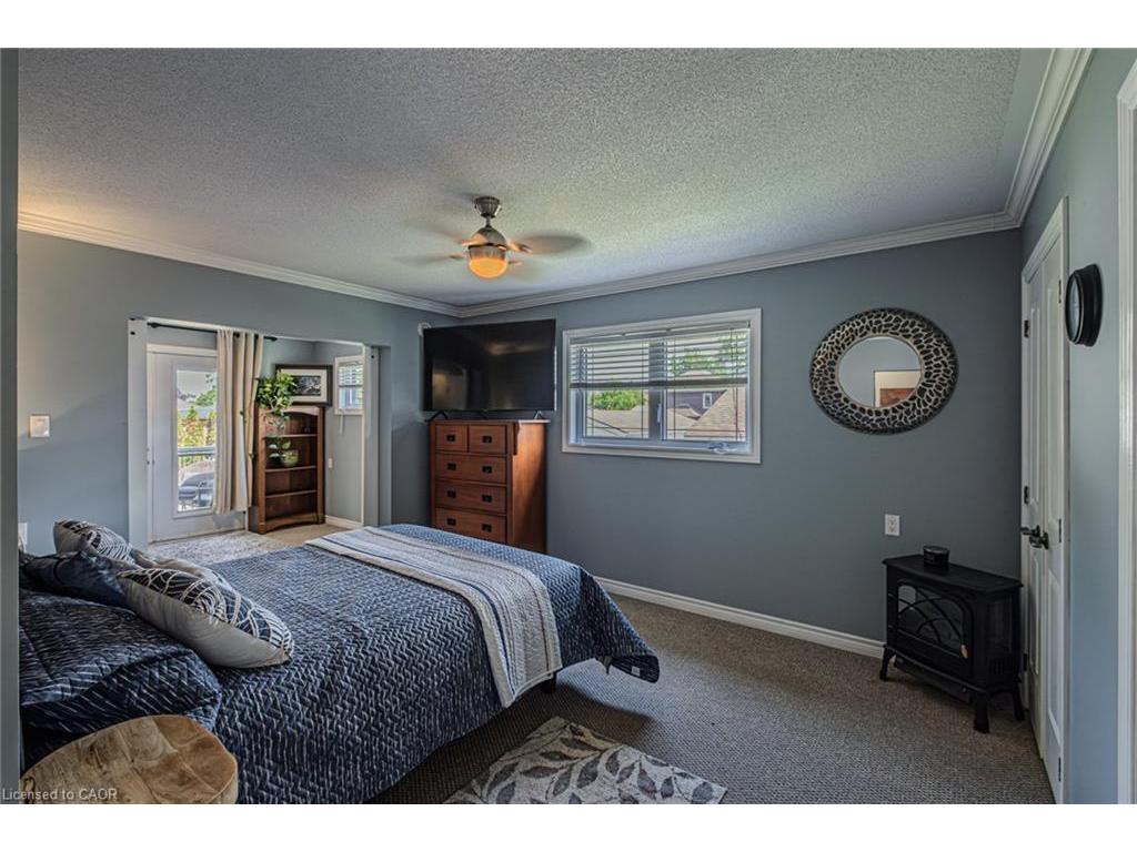 









2017


Erie

Street,
Port Dover,




ON
N0A 1N7

