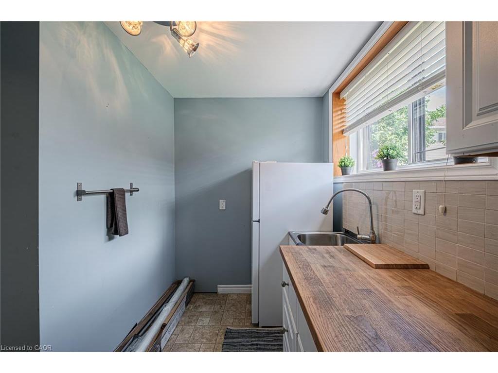 









2017


Erie

Street,
Port Dover,




ON
N0A 1N7

