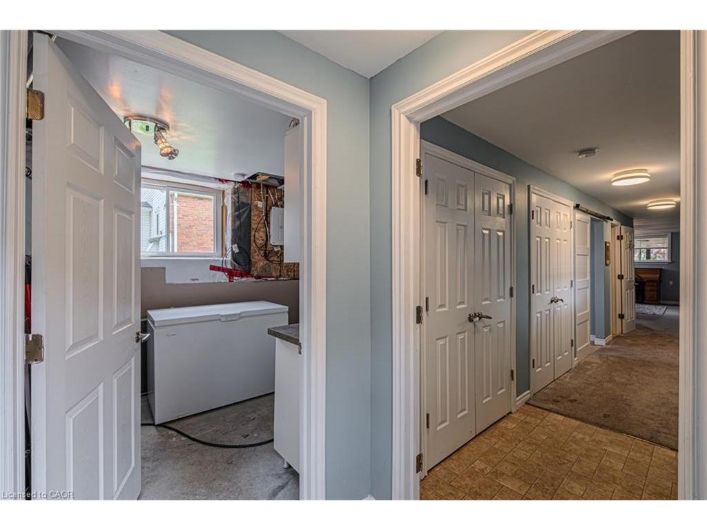 









2017


Erie

Street,
Port Dover,




ON
N0A 1N7

