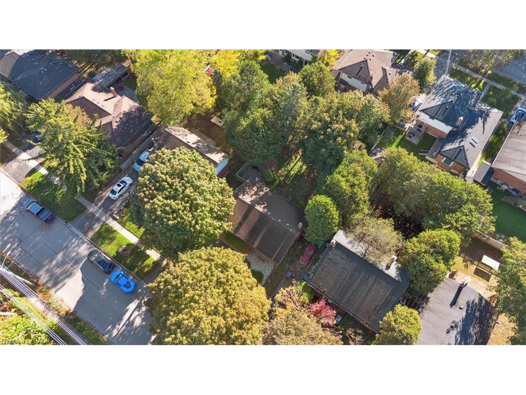 









228


Water

Street,
Guelph,




ON
N1G 1B2

