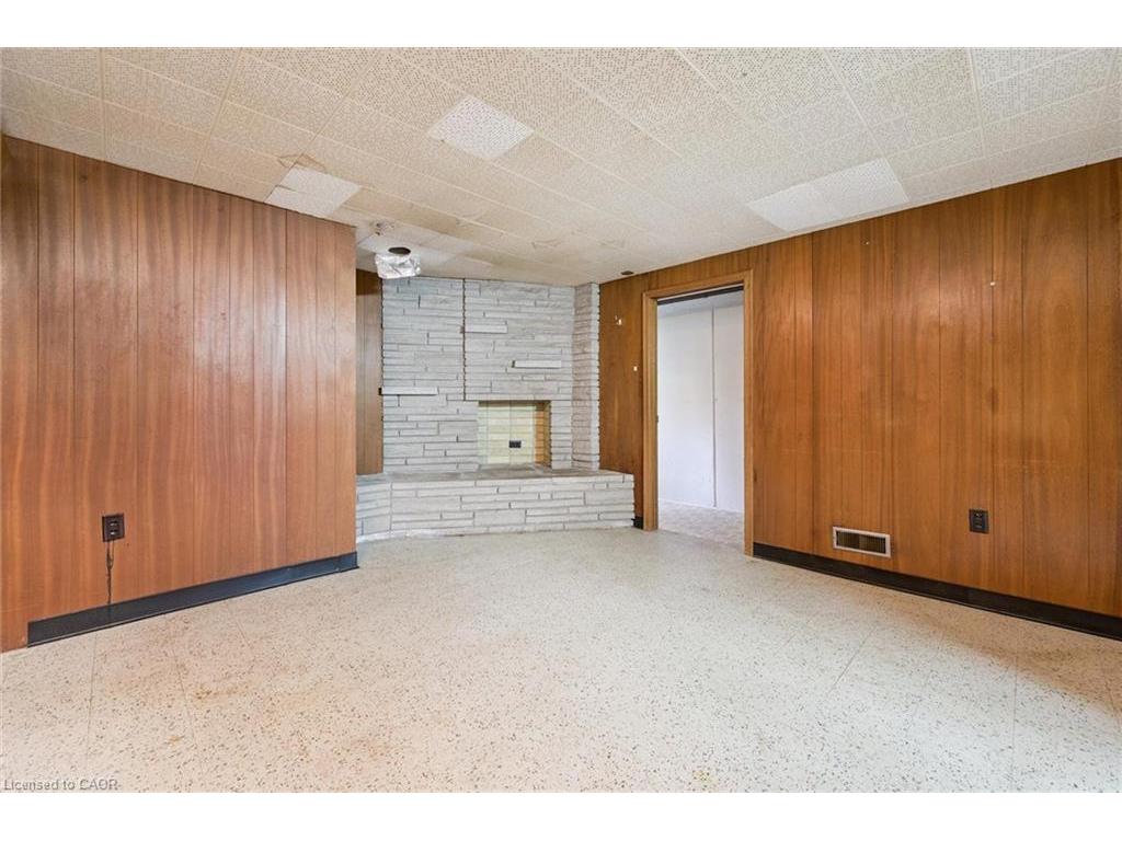 









228


Water

Street,
Guelph,




ON
N1G 1B2

