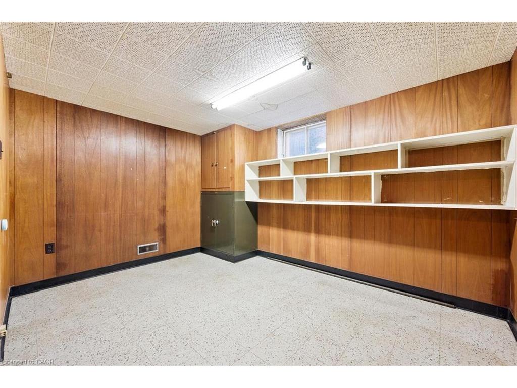 









228


Water

Street,
Guelph,




ON
N1G 1B2

