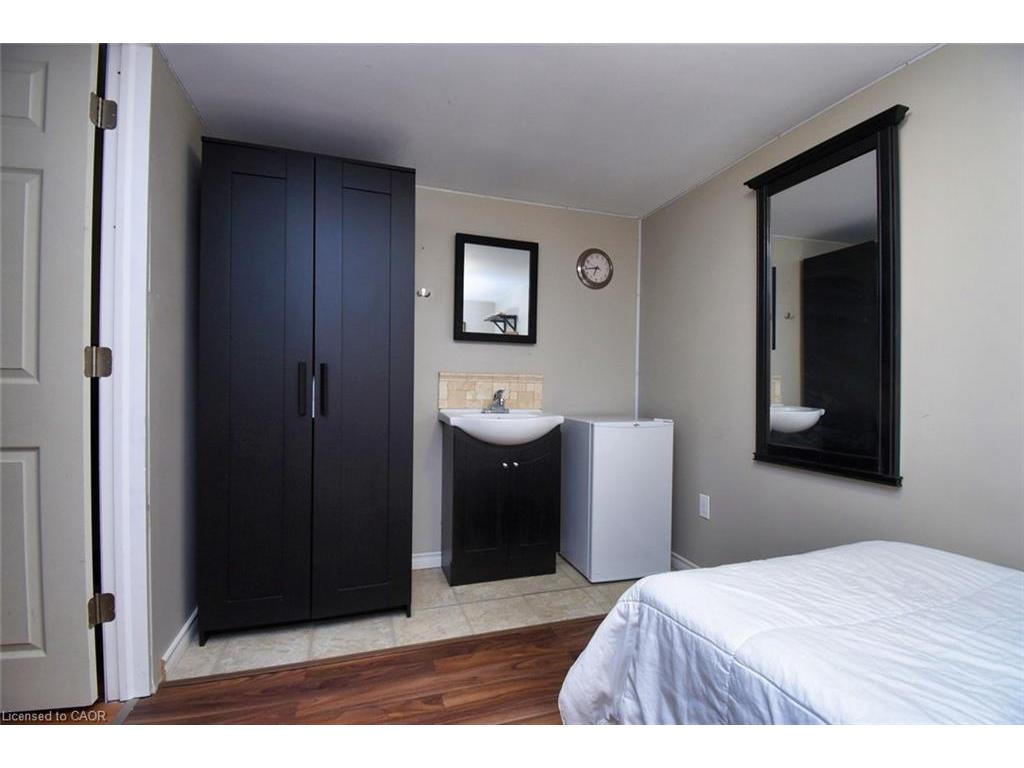 









150


Gateshead

Crescent, 122,
Stoney Creek,




ON
L8G 4A7

