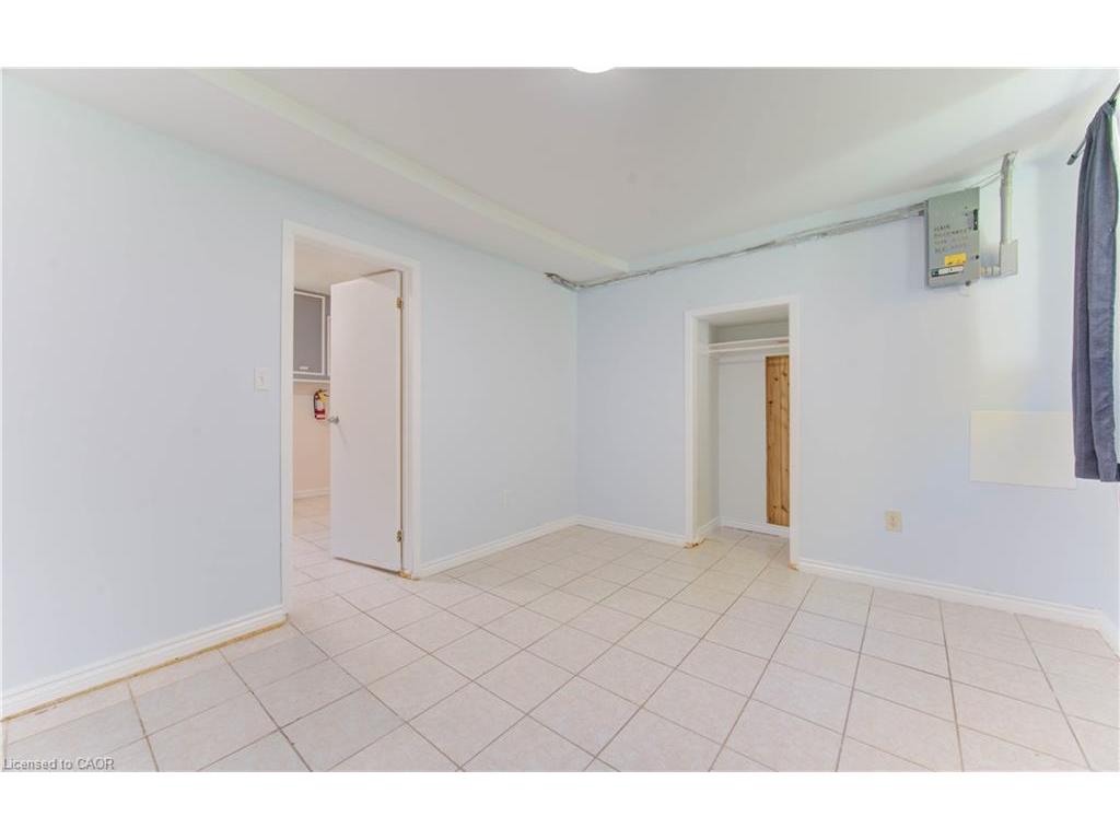 









86


Albert

Street,
Waterloo,




ON
N2L 3S7

