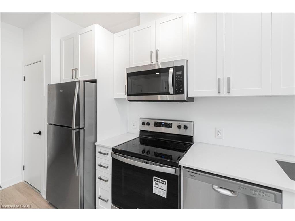 









2782


Barton

Street East, 813,
Hamilton,




ON
L8E 2J8

