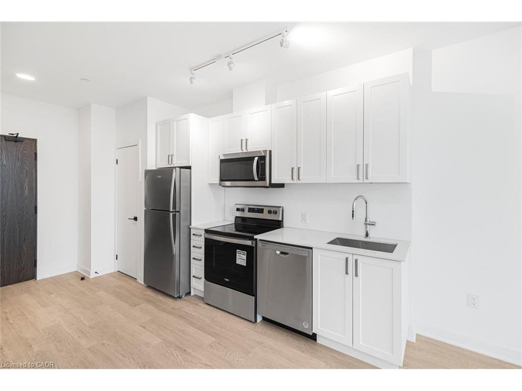 









2782


Barton

Street East, 813,
Hamilton,




ON
L8E 2J8

