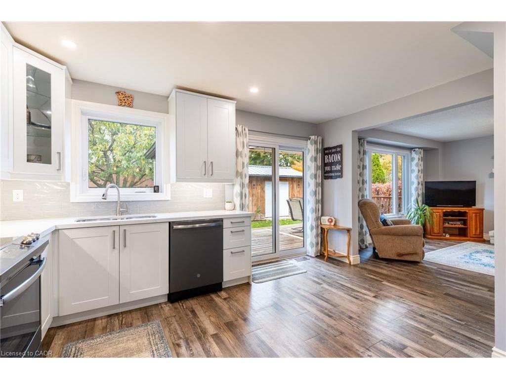 









118


Stirling Macgregor

Drive,
Cambridge,




ON
N1S 4T4

