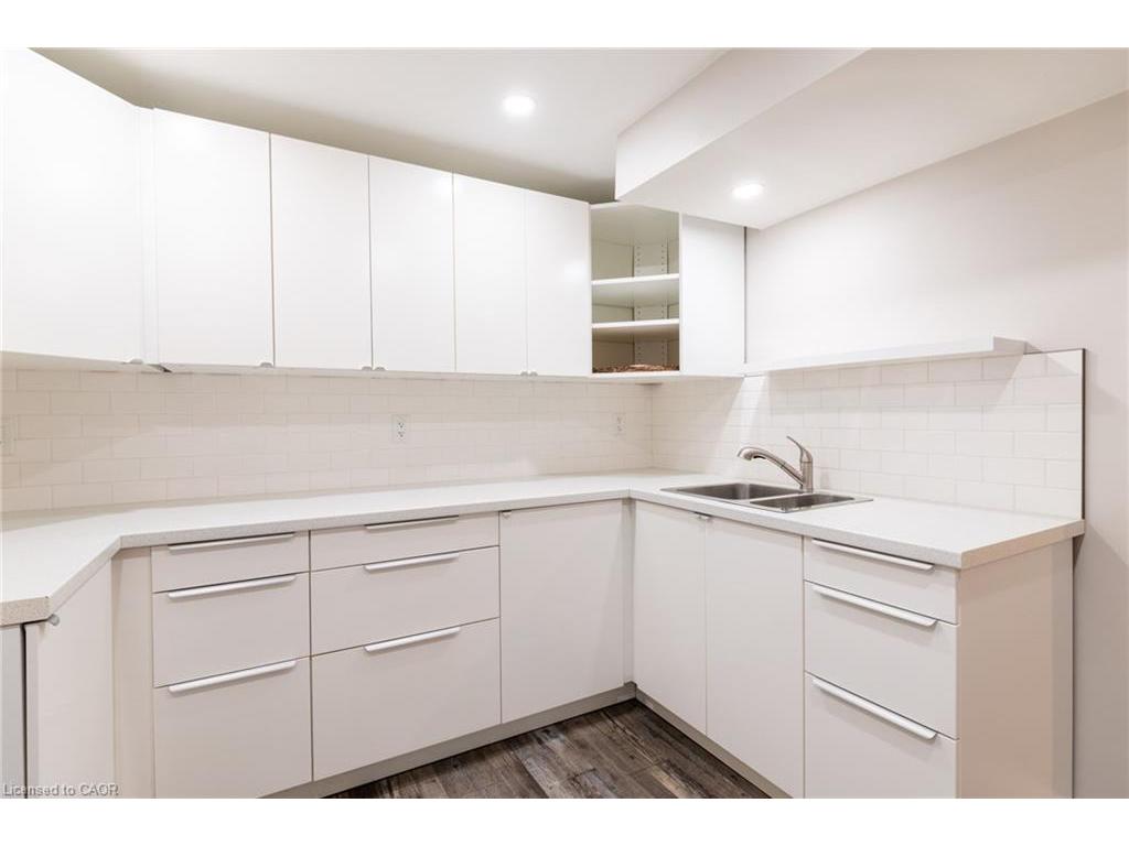 









118


Stirling Macgregor

Drive,
Cambridge,




ON
N1S 4T4

